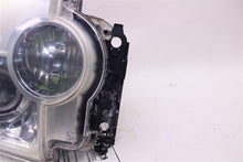 Load image into Gallery viewer, HEADLIGHT LAMP ASSEMBLY Land Rover LR3 05 06 07 08 09 Left - 1021433
