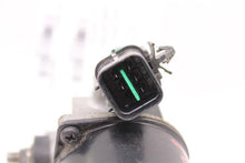 Load image into Gallery viewer, WINDSHIELD WIPER MOTOR Kia Borrego 2009 09 2010 10 2011 11 - 1030496
