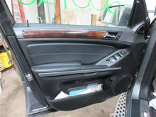Load image into Gallery viewer, FRONT INTERIOR DOOR TRIM PANEL Gl350 Gl450 Gl550 2011 11 - 1030701
