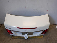 Load image into Gallery viewer, TRUNK LID E250 Van E250D E300 E350 E400 E550 E63 2010-2016 - 1035046
