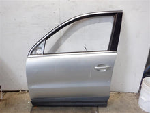 Load image into Gallery viewer, FRONT DOOR Volkswagen Tiguan 09 10 11 12 13 14 Left - 1037928
