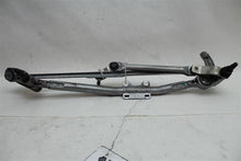 Load image into Gallery viewer, WIPER TRANSMISSION BMW 325i 328i 335i 323i 330i 2006 06 2007 07 08 09 10 11 - 1043162
