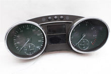 Load image into Gallery viewer, SPEEDOMETER CLUSTER Mercedes-Benz R320 R350 R500 R63 2007 07 - 1043430
