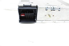 Load image into Gallery viewer, RADIO Range Rover 2003 03 2004 04 AM FM Stereo - 1044729
