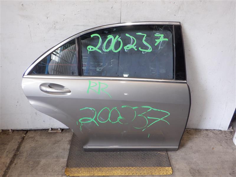 REAR DOOR S350 S400 S450 Cdn S550 S600 S63 S65 SL55 SL550 07-13 Right - 1046984