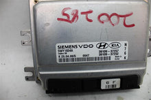 Load image into Gallery viewer, ECU ECM COMPUTER Kia Sportage 2005 05 2006 06 - 1048603
