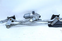 Load image into Gallery viewer, WINDSHIELD WIPER MOTOR Murano Murano Cross Cabriolet 15-20 - 1054421
