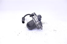 Load image into Gallery viewer, AIR INJECTION PUMP SMOG BMW 128i 2008 08 2009 09 10 11 12 Coupe Convertible - 1057563
