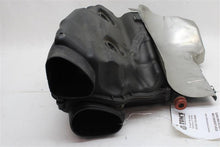 Load image into Gallery viewer, AIR CLEANER BOX BMW 550i 550i Gt 650i 10 11 12 13 Left - 1058968
