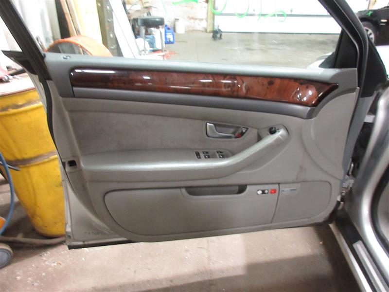 FRONT INTERIOR DOOR TRIM PANEL Audi A8 2006 06 - 1060845