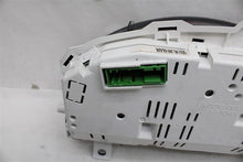 Load image into Gallery viewer, SPEEDOMETER CLUSTER Land Rover LR3 2005 05 2006 06 - 1062099
