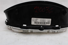 Load image into Gallery viewer, SPEEDOMETER CLUSTER Land Rover LR3 2005 05 2006 06 - 1062099
