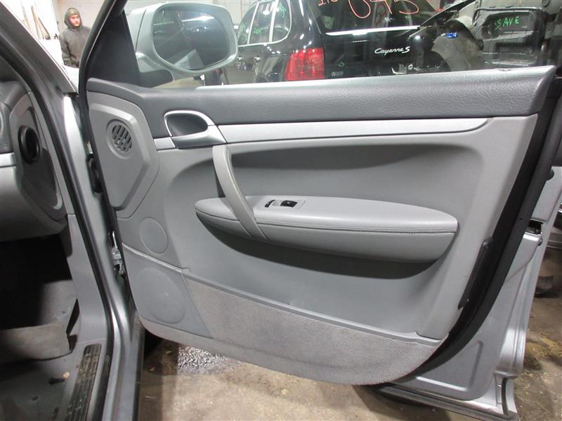 FRONT INTERIOR DOOR TRIM PANEL Porsche Cayenne 2008 08 - 1063188
