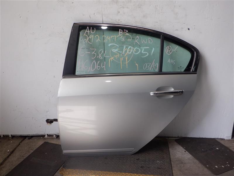 REAR DOOR Hyundai Genesis 09 10 11 12 13 14 Left - 1063440
