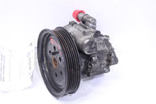 Load image into Gallery viewer, POWER STEERING PUMP LR4 Range Rover Sport 2010-2016 - 1064839
