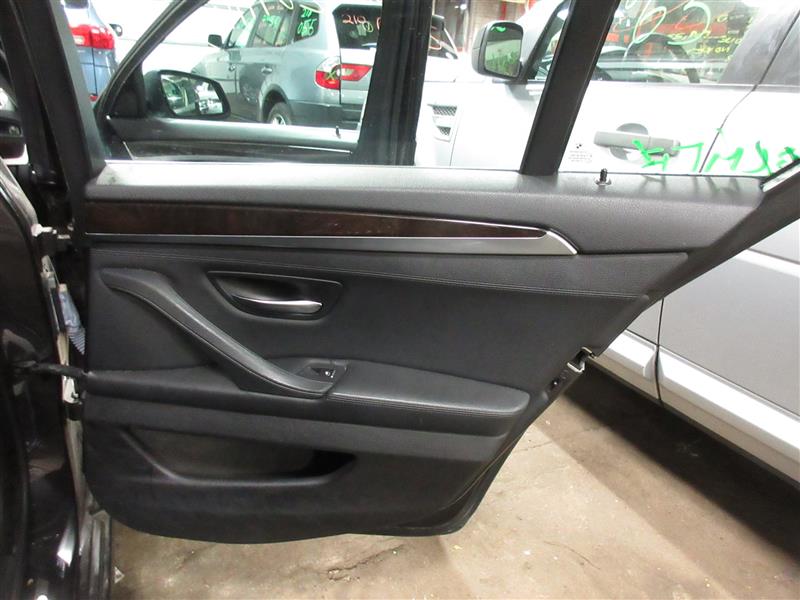 REAR INTERIOR DOOR TRIM PANEL BMW 528i 2013 13 - 1065189