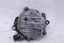 Load image into Gallery viewer, VACUUM PUMP Land Rover LR2 08 09 10 11 12 13 14 - 1065235
