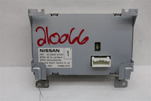 Load image into Gallery viewer, Display Screen Nissan Murano Titan Aramada 03 04 05 06 07 08 09 10 11 12 - 1065666
