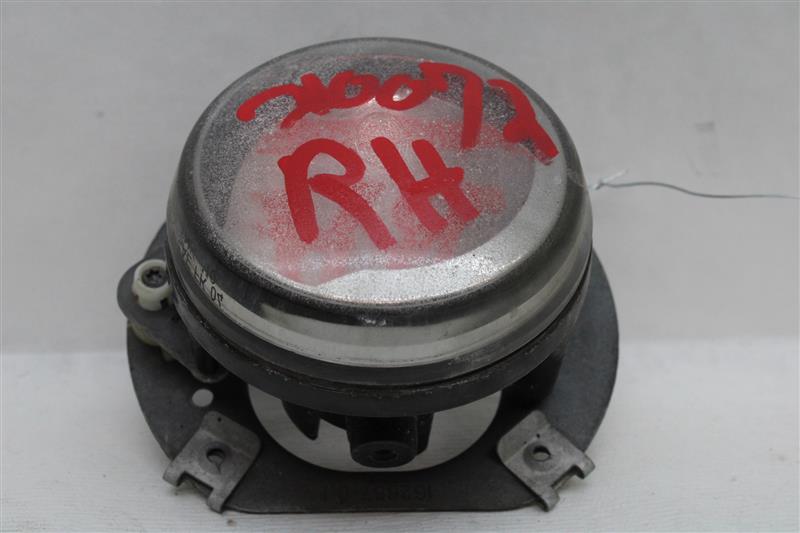 FOG LAMP LIGHT E350 E550 C230 C250 C300 C350 06-11 Bumper Mounted Right - 1066367