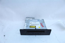 Load image into Gallery viewer, REMOTE CD CHANGER Audi Q7 07 08 09 10 11 - 1066930
