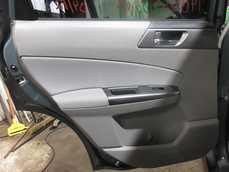 REAR INTERIOR DOOR TRIM PANEL Subaru Forester 2012 12 - 1067772