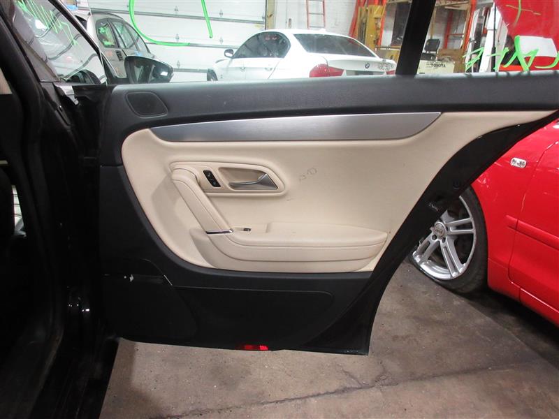 REAR INTERIOR DOOR TRIM PANEL Volkswagen CC 2009 09 - 1067957