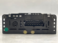 Load image into Gallery viewer, Radio  VOLVO 240 SERIES 1992 - NW7567
