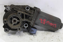 Load image into Gallery viewer, TRANSFER CASE ACTUATOR MOTOR LR3 LR4 Range Rover Range Rover Sport 05-15 - 1069199
