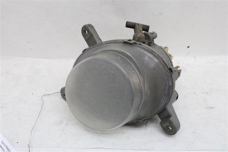 FOG LAMP LIGHT Volvo S60 XC60 05 06 07 08 09 Bumper Mounted Right - 1070437