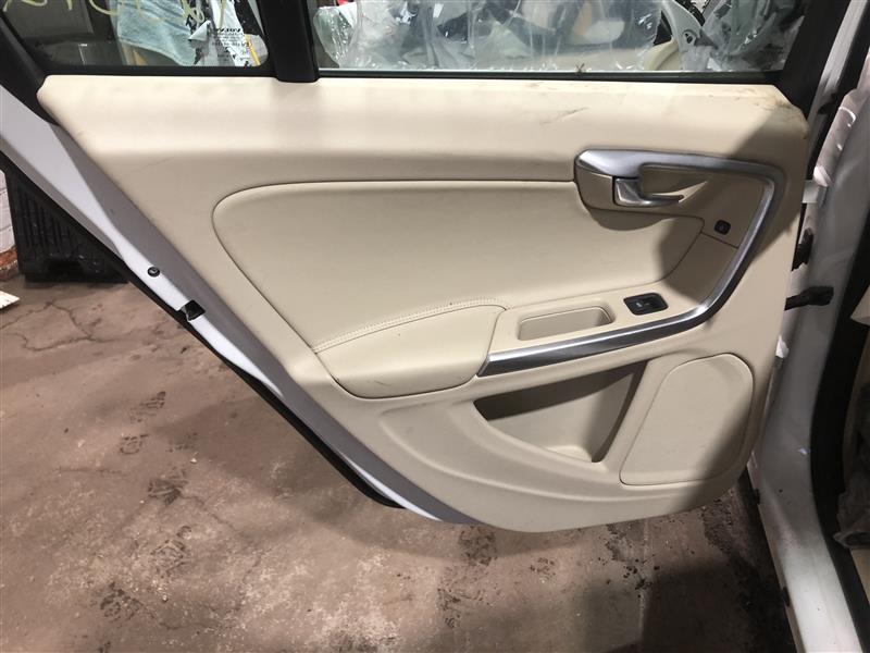 REAR INTERIOR DOOR TRIM PANEL Volvo S60 2015 15 - 1073112