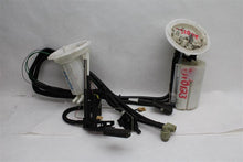 Load image into Gallery viewer, Fuel Pump 535i 2008 08 2009 09 2010 10 Right - 1073156
