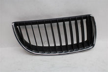 Load image into Gallery viewer, GRILLE BMW 328i 330i 335i 323i 2006 06 2007 07 2008 08 Sedan Right - 1074225
