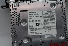 Load image into Gallery viewer, RADIO BMW 320i 330i M3 2002 02 03 04 05 06 AM/FM/CD - 1074370
