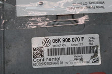 Load image into Gallery viewer, ECU ECM COMPUTER Volkswagen Jetta 2014 14 - 1074548
