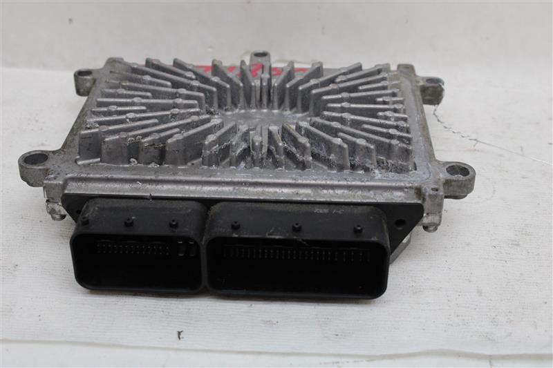 ECU ECM COMPUTER Volvo C30 V50 V40 2007 07 2008 08 2009 09 2010 10 - 1074850