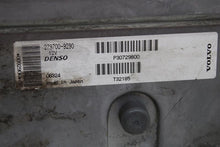 Load image into Gallery viewer, ECU ECM COMPUTER Volvo C30 V50 V40 2007 07 2008 08 2009 09 2010 10 - 1074850
