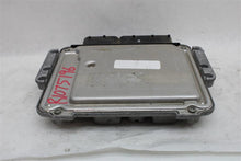 Load image into Gallery viewer, ECU ECM COMPUTER Hyundai Veloster 2012 12 - 1075196
