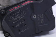 Load image into Gallery viewer, THROTTLE BODY Audi TT Beetle Jetta Tiguan 2008 08 2009 09 2010 10 2011 11 12 - 1075766
