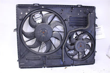 Load image into Gallery viewer, RADIATOR FAN ASSEMBLY Audi Q7 2007 07 2008 08 2009 09 2010 10 - 1077319

