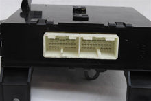 Load image into Gallery viewer, COOLING FAN CONTROL MODULE COMPUTER Legacy Tribeca 2010-2014 - 1079255
