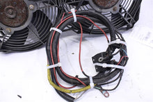 Load image into Gallery viewer, CONDESNER FAN ASSEMBLY Range Rover 95 96 97 98 99 - 02 - 1080117
