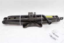 Load image into Gallery viewer, JACK Toyota Sienna 2013 13 - 1082579
