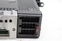 Load image into Gallery viewer, RADIO C230 C240 C32 C320 CLK320 CLK430 CLK500 CLK55 2001-2004 - 1083715
