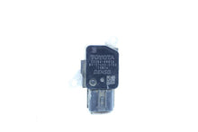 Load image into Gallery viewer, Mass Air Flow Sensor Meter MAF ES350 GS350 IS F IS250 IS350 RX350 05-14 - 1084515
