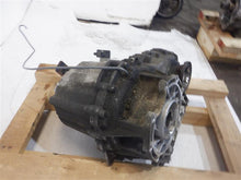Load image into Gallery viewer, TRANSFER CASE Land Rover LR3 LR4 Range Rover Sport 2005 05 2006 06 07 08 09 - 11 - 1084615
