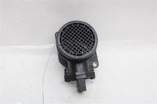 Load image into Gallery viewer, Mass Air Flow Sensor Meter MAF A4 TT Beetle Golf Golf Cabriolet 00-07 - 1088481
