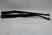 Load image into Gallery viewer, WINDSHIELD WIPER ARM BMW 535i 2013 13 - 1091790
