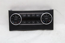 Load image into Gallery viewer, FRONT TEMPERATURE CONTROLS C250 C300 C350 C63 GLK350 13 14 15 - 1092090
