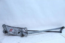 Load image into Gallery viewer, WIPER TRANSMISSION Cayenne 2003 03 2004 04 2005 05 06 07 08 09 10 Front - 1092250
