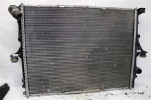 Load image into Gallery viewer, RADIATOR Cayenne 2003 03 2004 04 2005 05 2006 06 2007 07 2008 08 09 10 - 1092256
